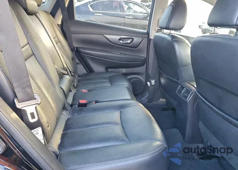 2015 Nissan Rogue S z USA, uszkodzony, nr VIN 5N1AT2MV9FC815510